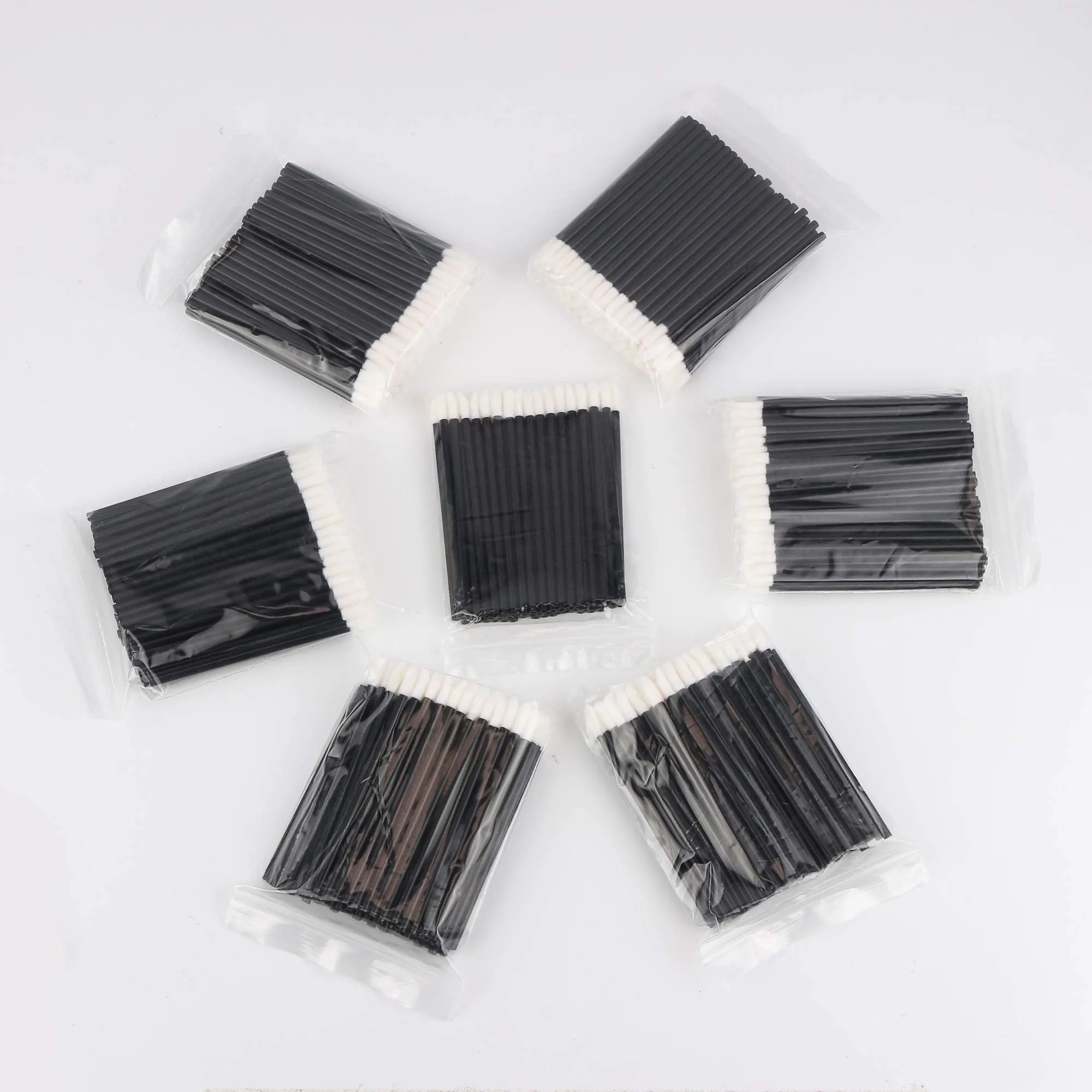 640PCS Disposable Lip Brushes Make Up Brush Lipstick Applicators Wands Makeup Applicators Brushes Lip gloss Applicators Tester Wands Disposable Lip Brushes Tool Kits Makeup Beauty Tool Kits Black