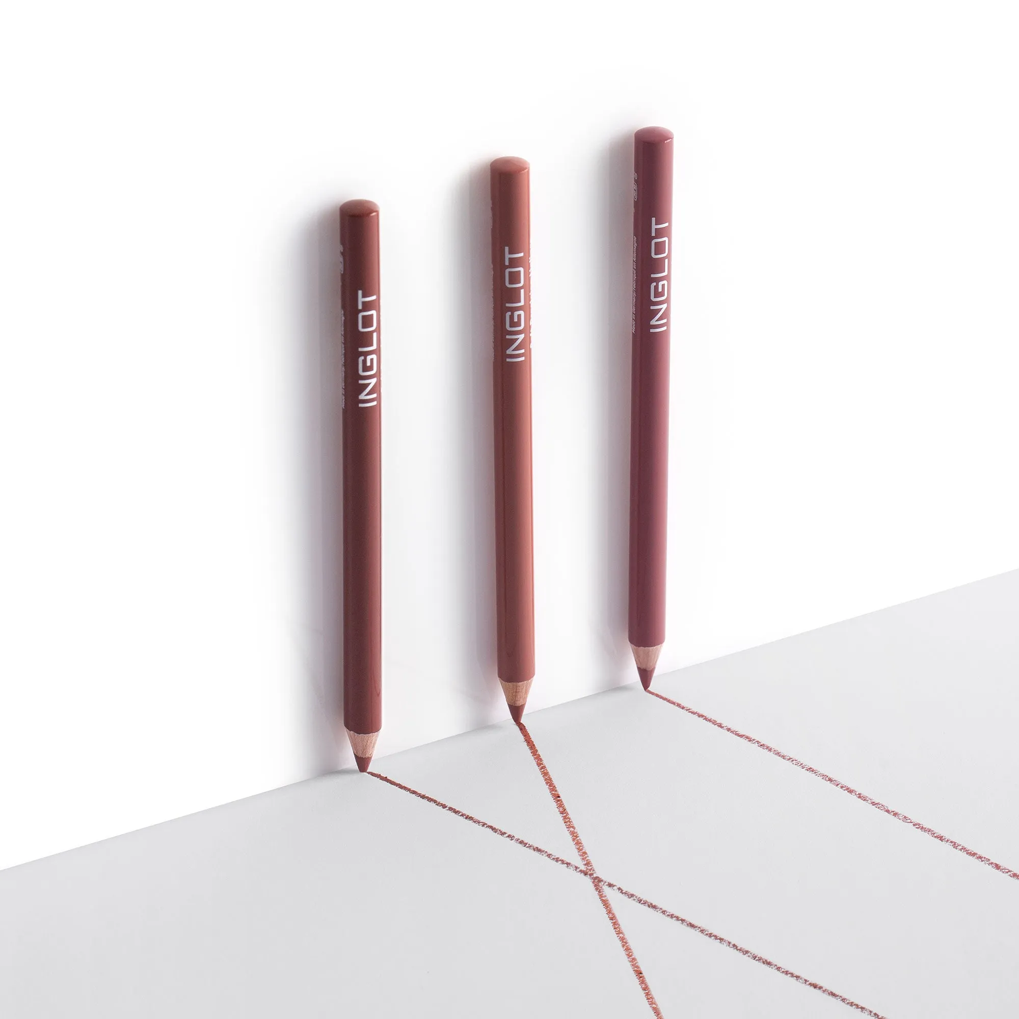 [PROMO 99RB] SOFT PRECISION LIP LINER