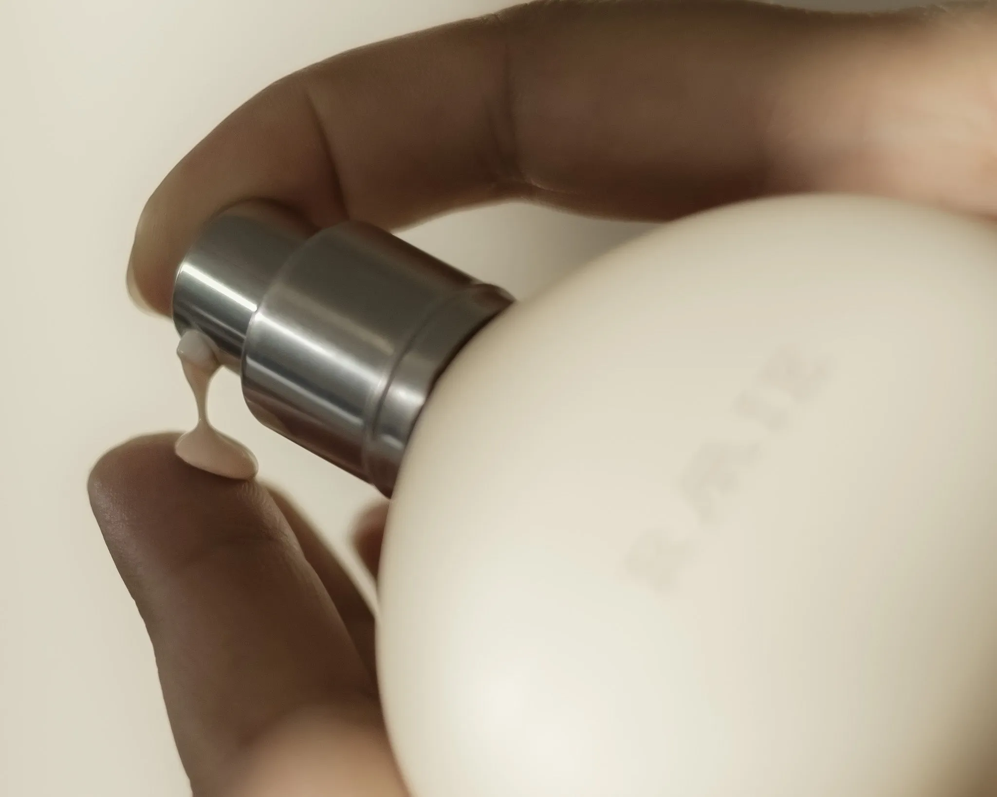 Raaie Skincare | Sun Milk Drops Tinted SPF50