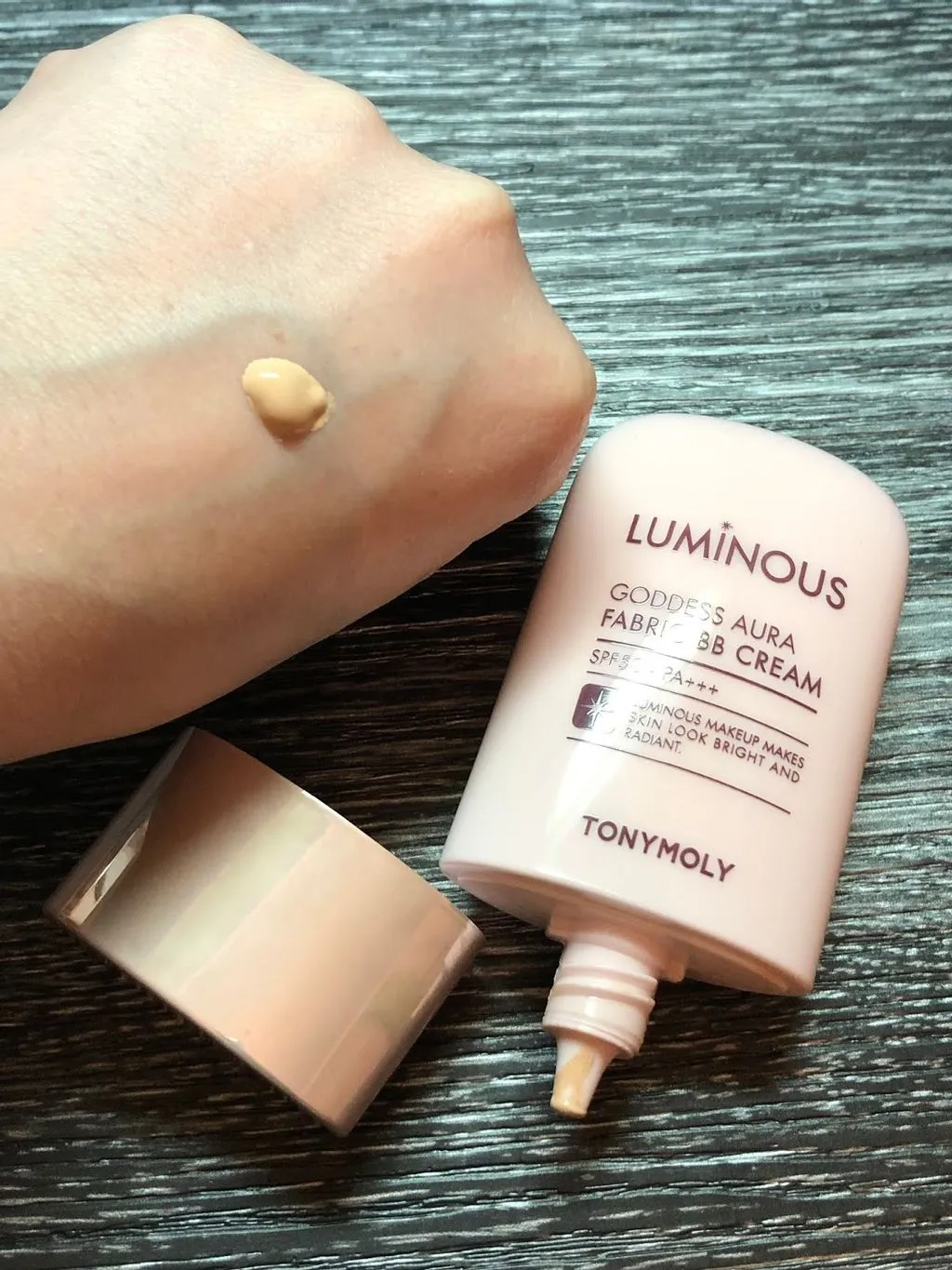 TONYMOLY   LUMINOUS GODDESS AURA BB CREAM SPF37 PA بي بي كريم مع أضاءة